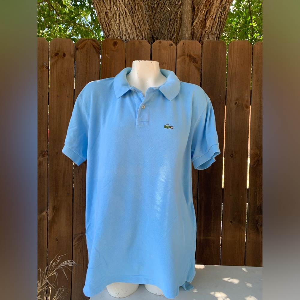 Vintage Izod Lacoste men's polo T-shirt embroidered logo.